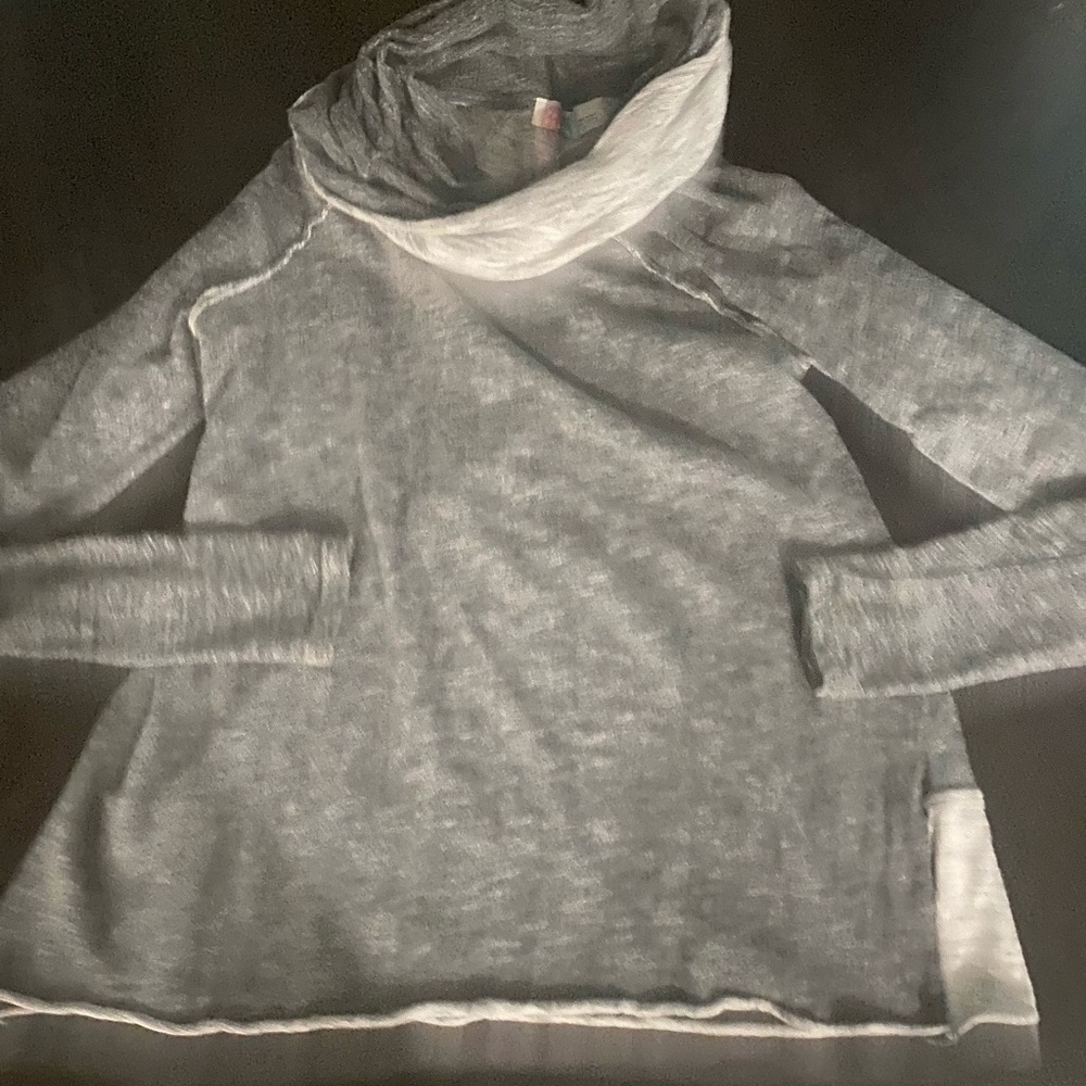 🔴5 for $25 Free People Beach sweater sweatshirt